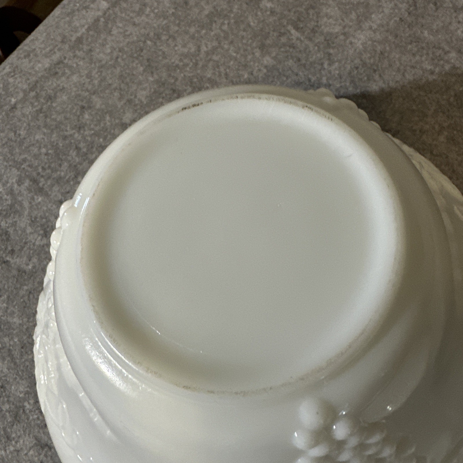 VTG Anchor Hocking Milk Glass Harvest Grape Punch Bowl Set Base 10 Cup Scalloped