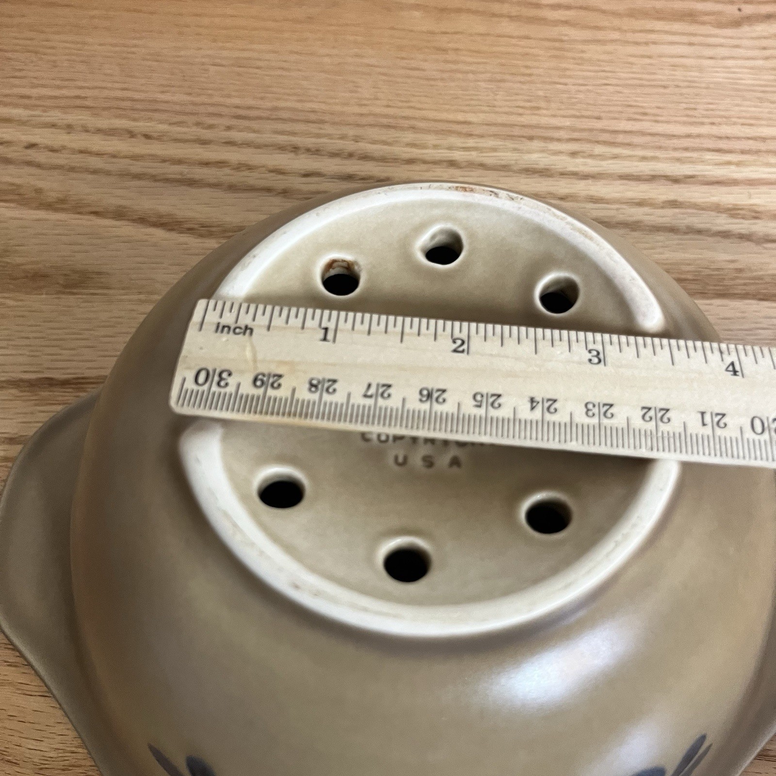 Vintage Pfaltzgraff Folk Art Colander Tan Blue Stoneware Country Kitchen Decor