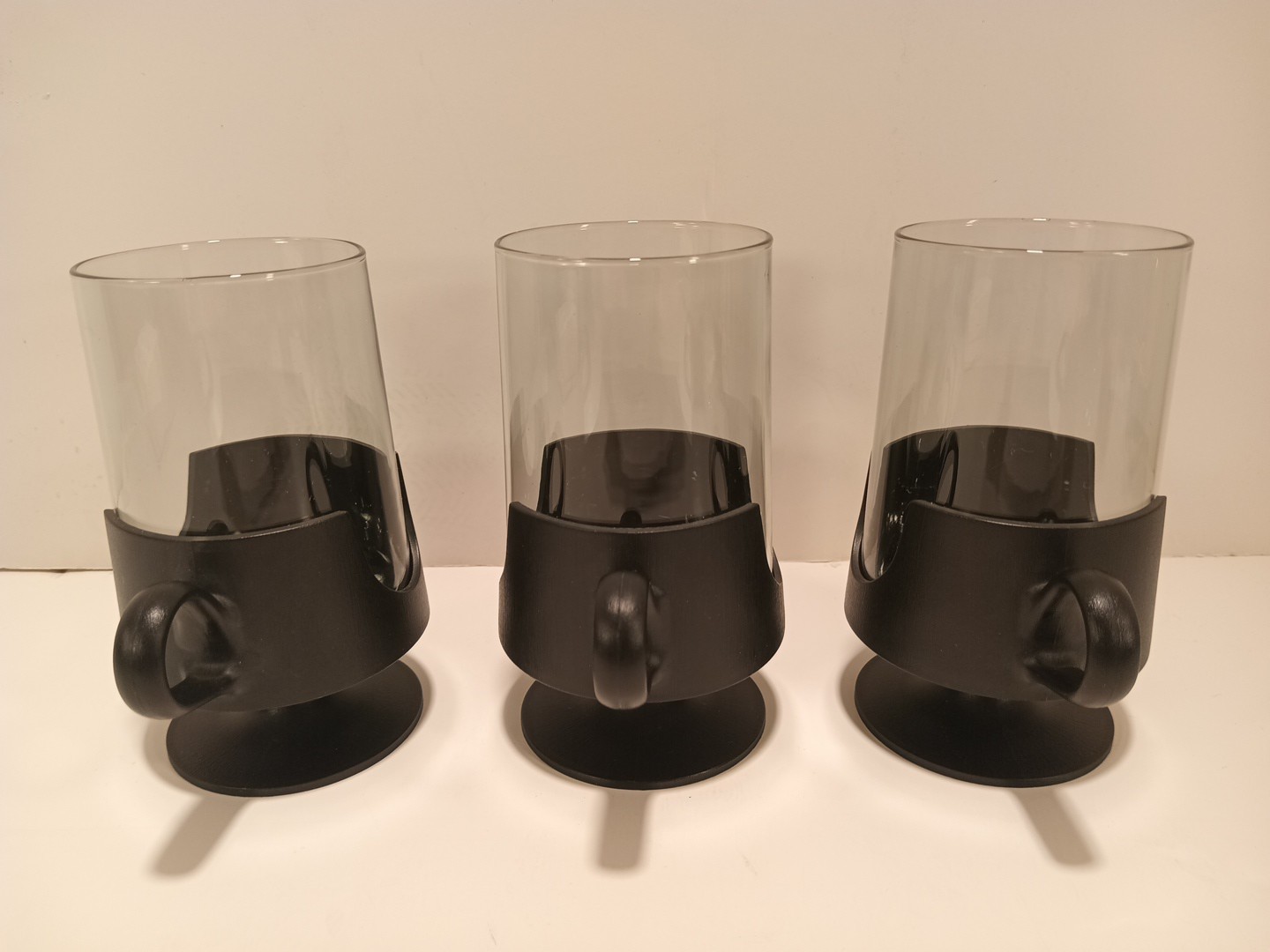 Set Of 3 Vintage Glas-Snap By Corning 8oz Tumblers With Black Plastic Holders