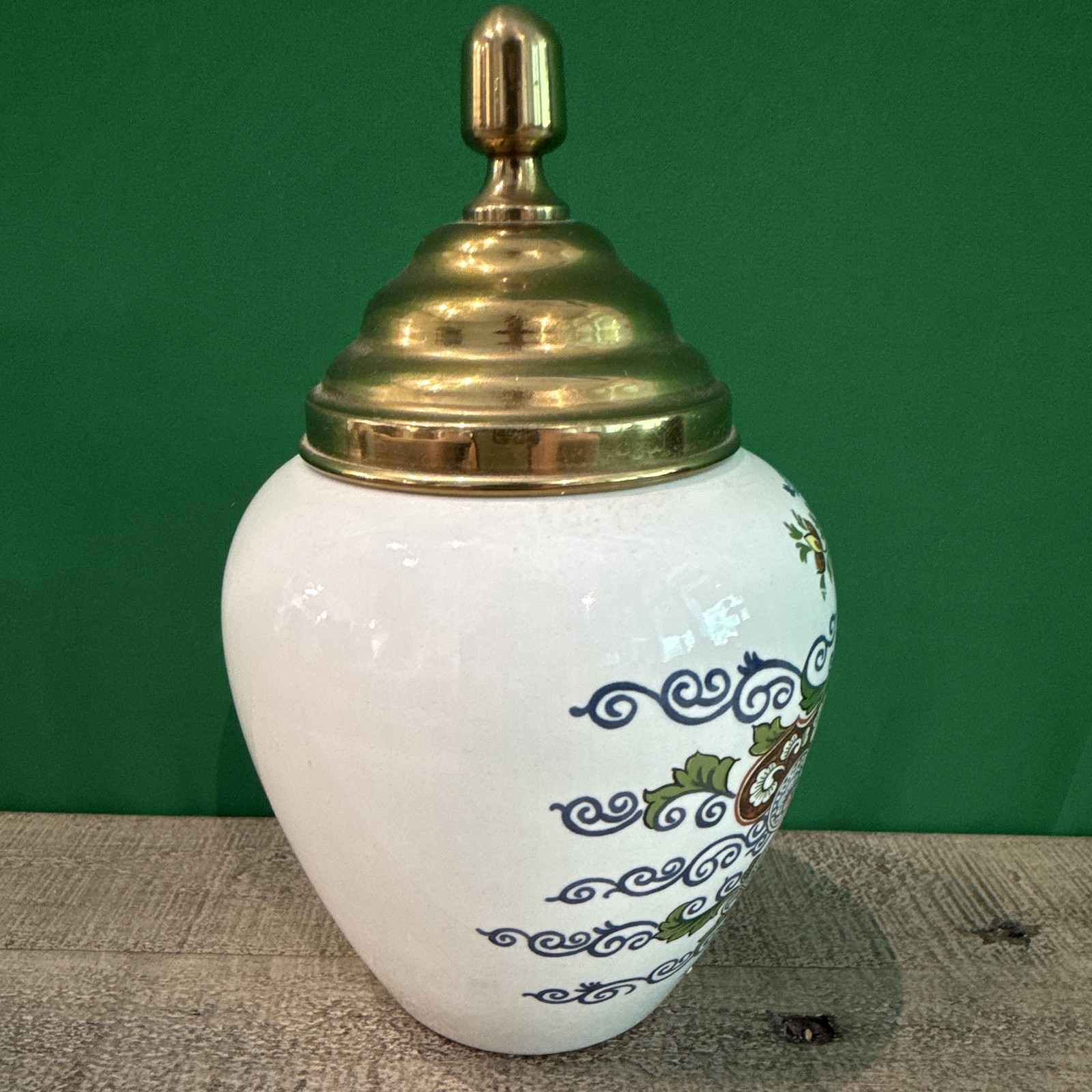 Royal Goedewaagen Delft Floral Ceramic Lidded Jar, Holland, MPN 200/000