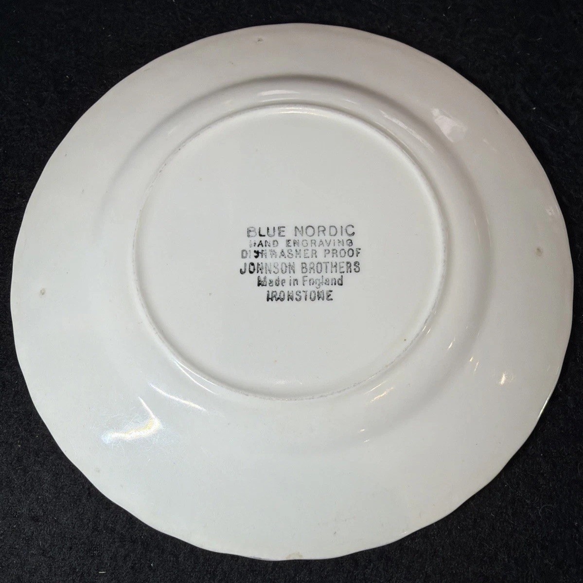 “Blue Nordic”Hand Engraved Johnson Bros. Ironstone England Plate 6.25 In EUC VTG