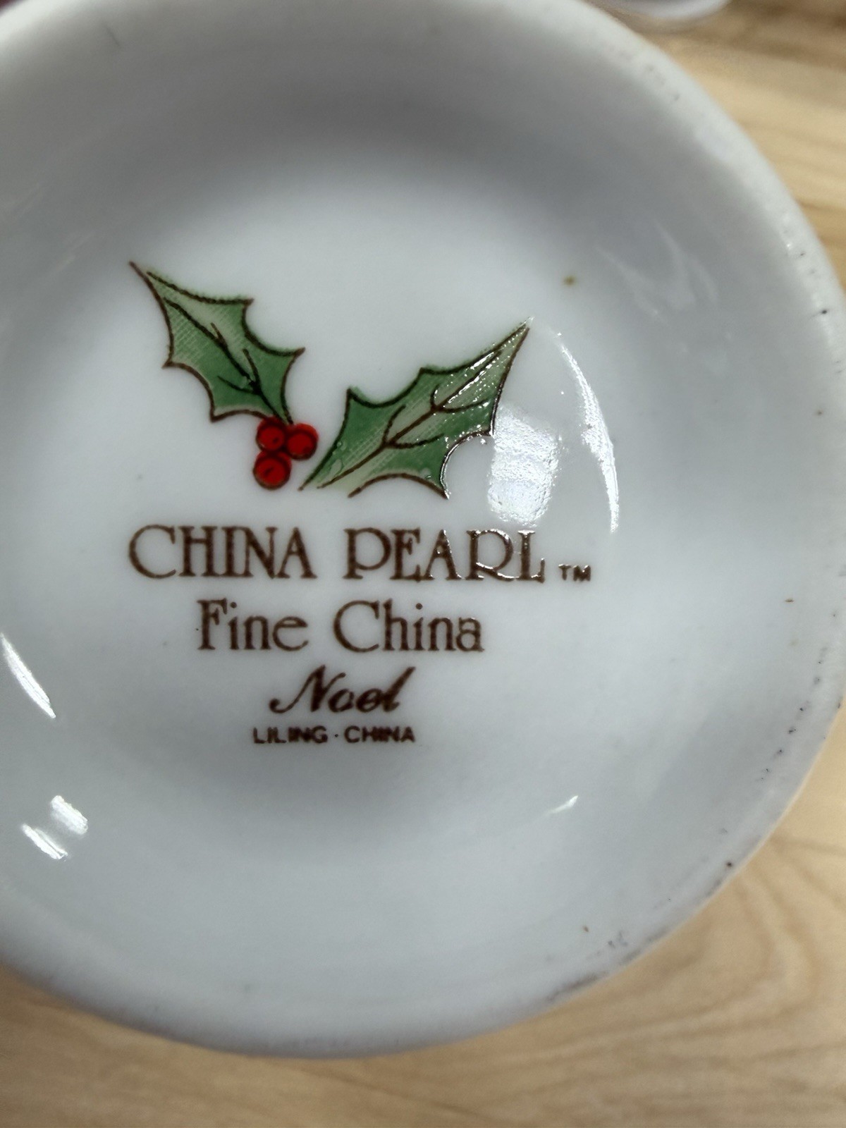 82pc China Pearl NOEL Christmas Dinnerware Set Service for 16 Muted Black Stamp