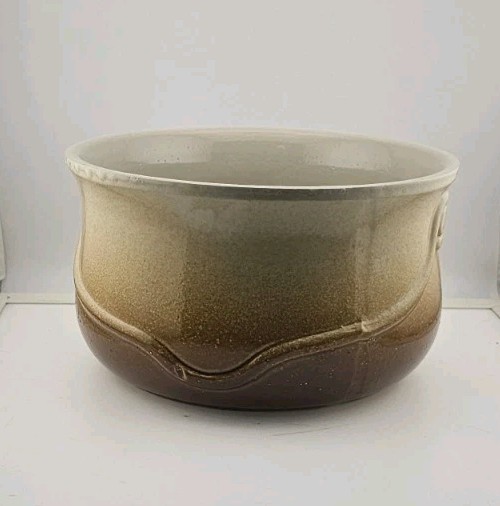Pottery Ceramic Stoneware Bowl Pot Planter Ombre Brown Tan Rustic Farmhouse Vntg