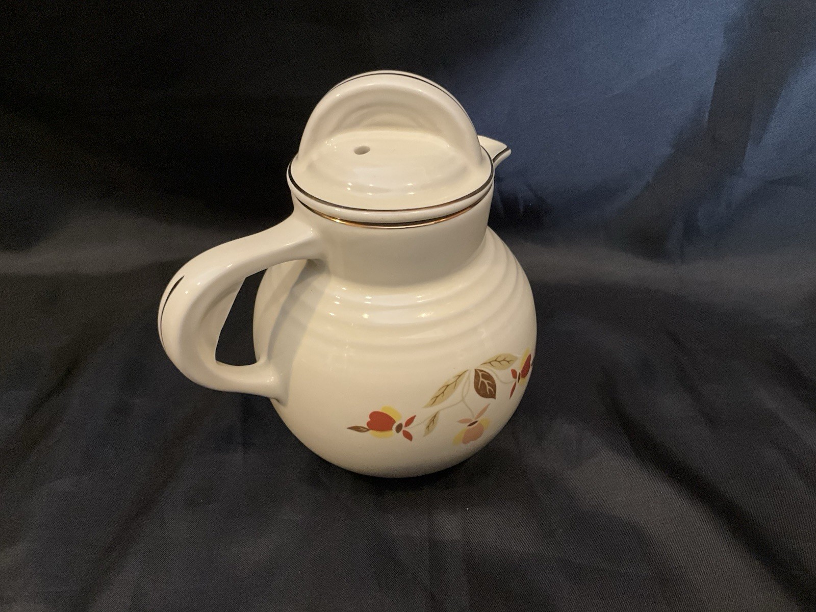 Jewel Hall Autumn Leaf Club 5 Band Syrup with Lid – 1994