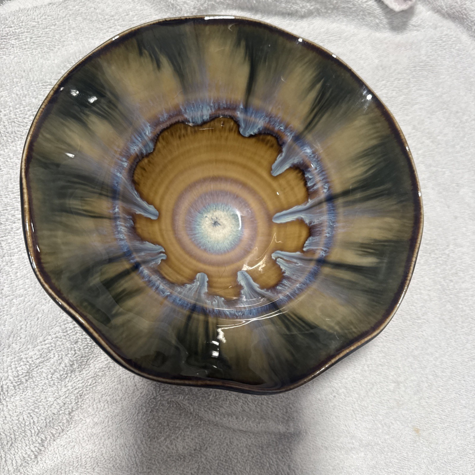 Bill Campbell Signed Art Pottery 8″ x 3.5″ Bowl Fluted Edge Drip Glaze Pedestal