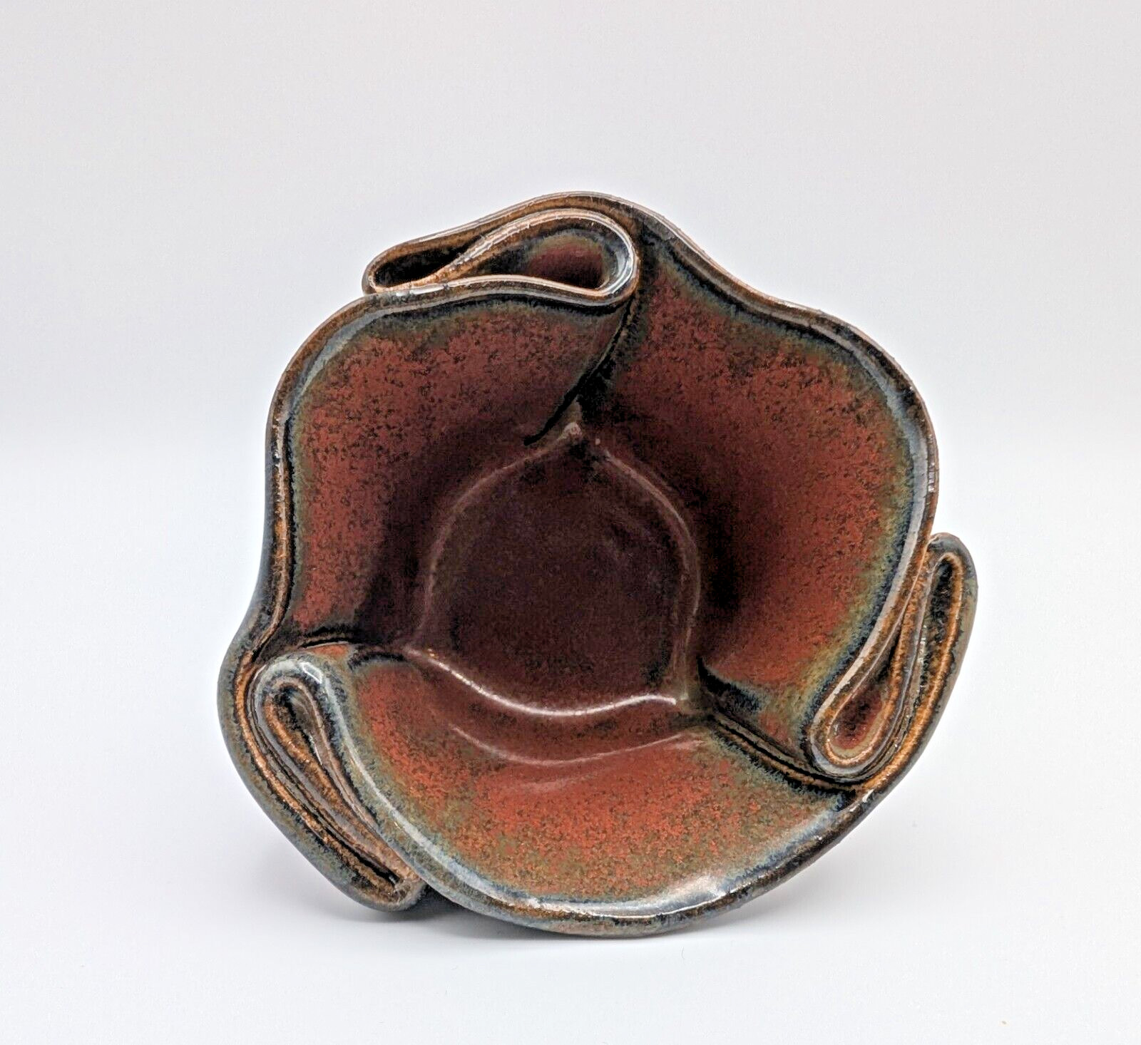 Hilborn Canada Art Pottery Pinched Bowl /Trinket Dish Handcrafted-Signed & Label