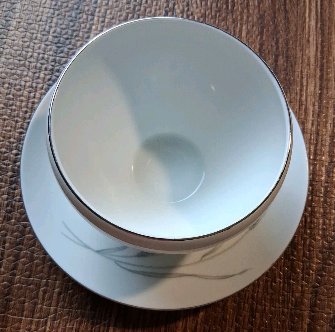 Johann Haviland Bavaria Silver Wheat Gravy Boat w/ Attached Underplate