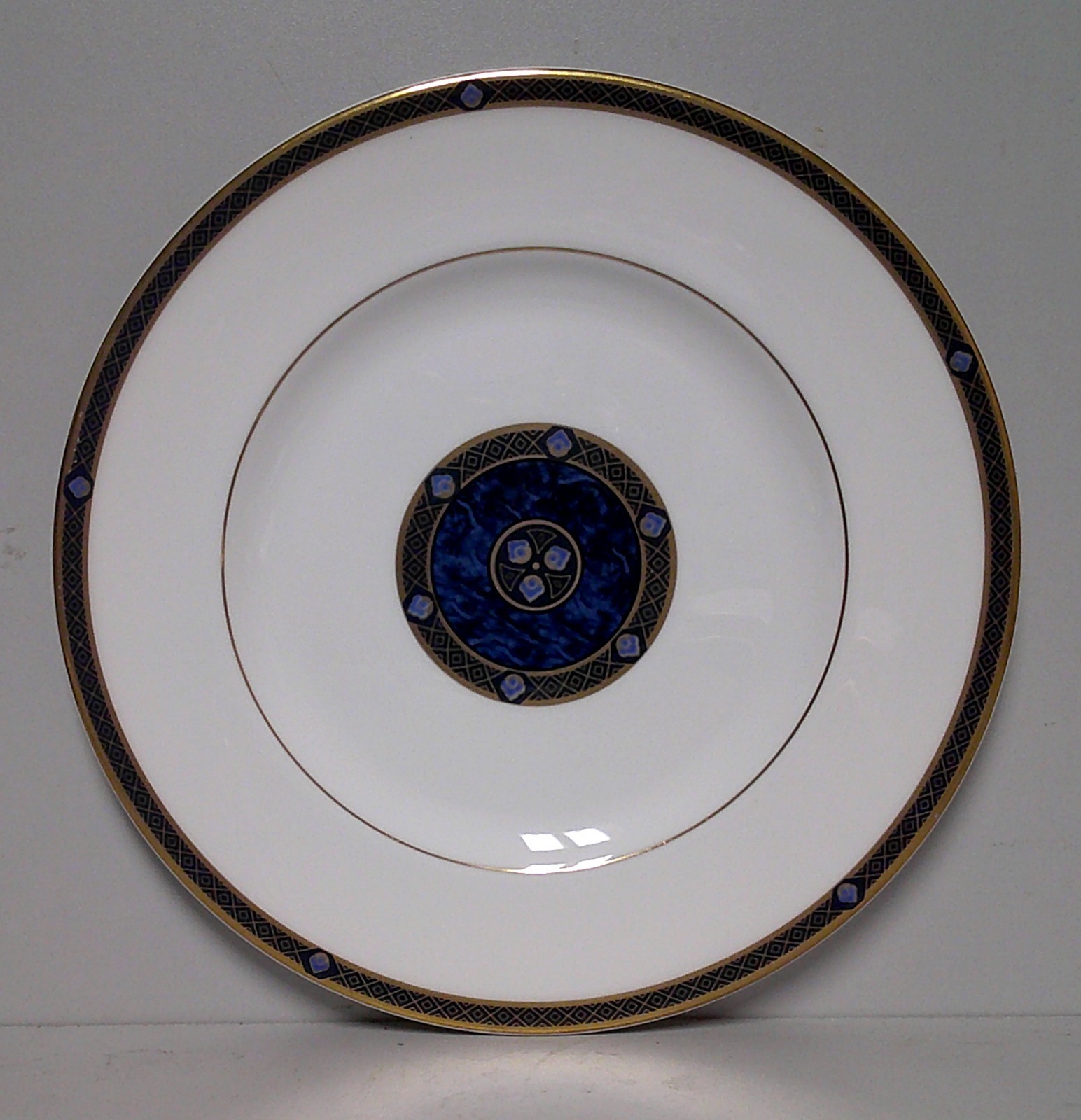 Royal Doulton STANWYCK H5212 20 Piece Set FOUR PLACE SETTINGS More Items Here