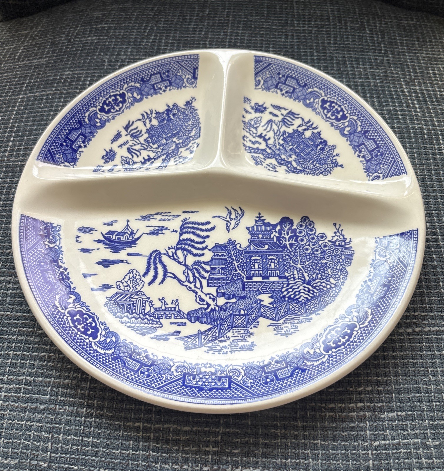 Blue Willow 1940s Societe Ceramique Maestricht DIVIDED PLATE Holland Dish 11″
