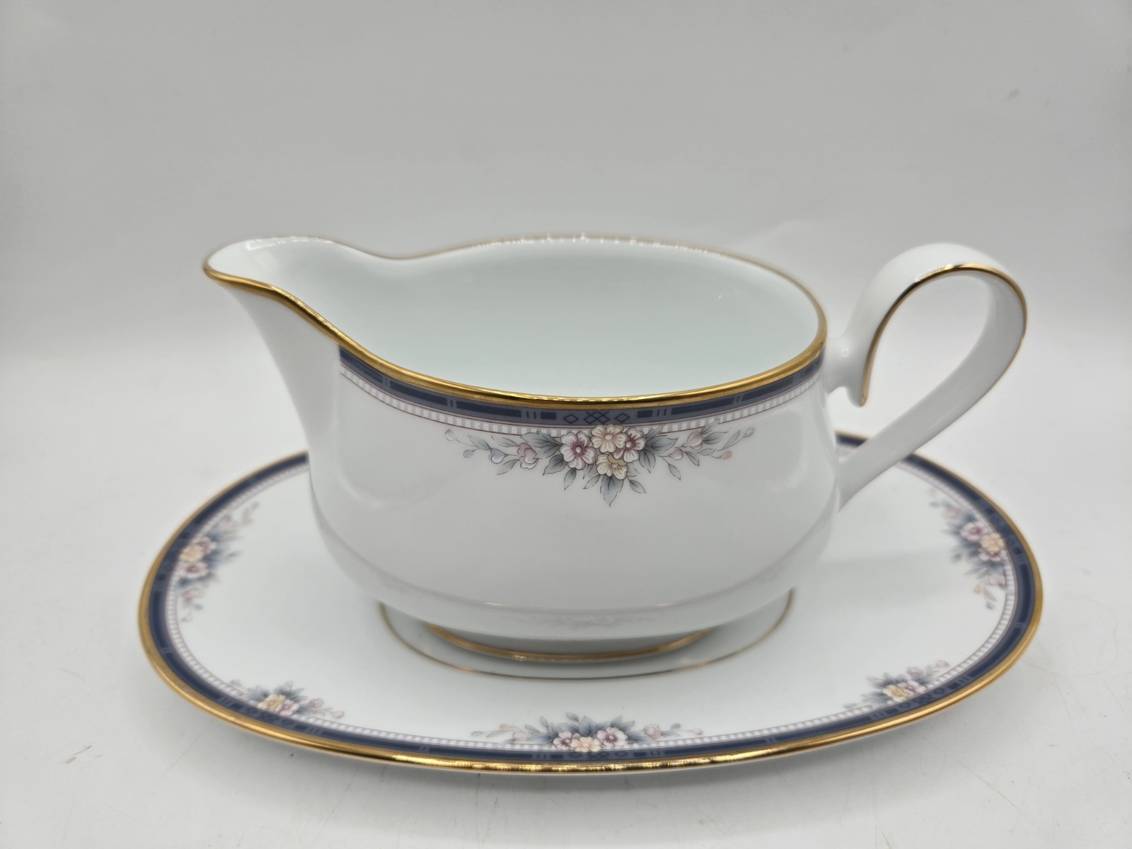 NORITAKE Porcelain China “ONTARIO” Gravy Boat & Saucer #3763 Elegant Dining Vtg
