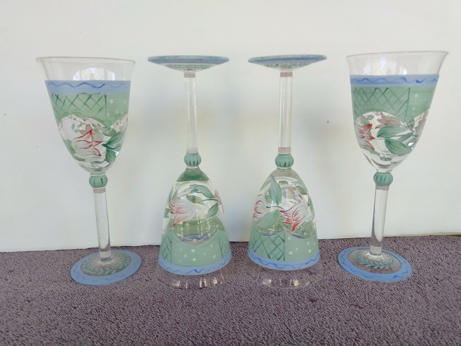 Hand painter Tulip Wine Water Glasses Red Blue Green 8″ Set of 4