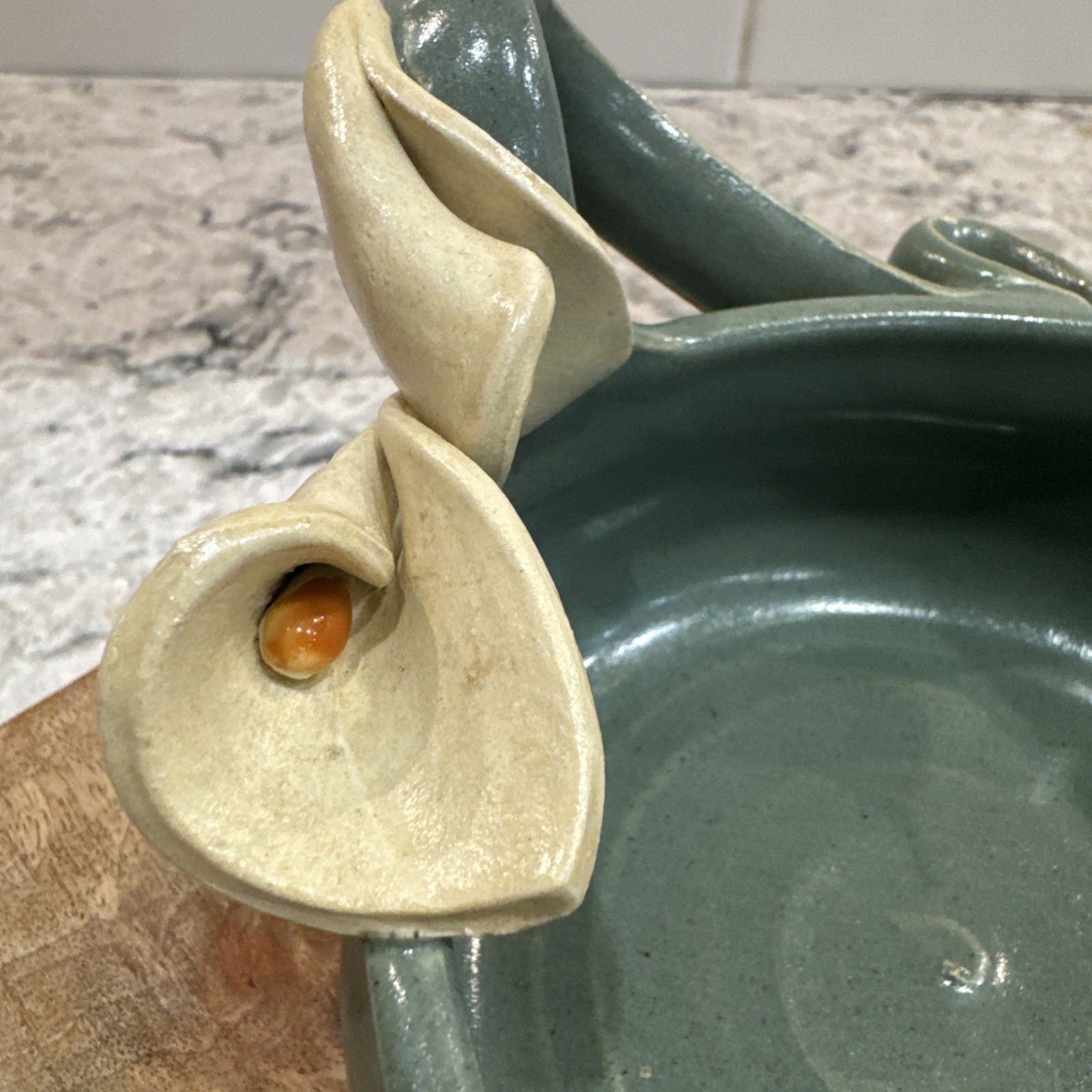 Elaine Lamb Mud Mothers Studio Pottery Bowl Applied Lilies Handle Gray Blue Tan