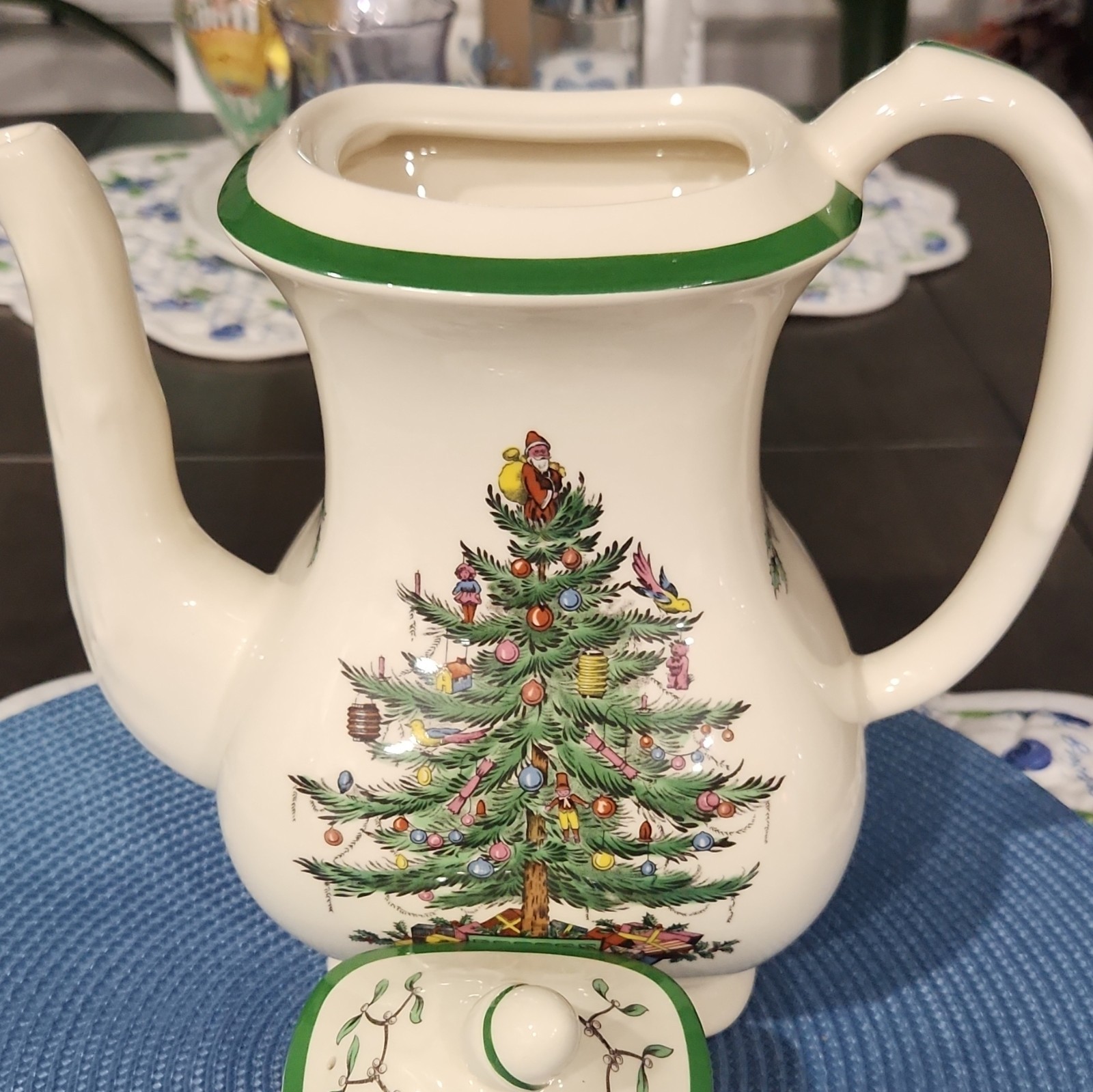 Spode Christmas Tree Coffee Pot w/ Lid 20 oz/5 Cup S3324-L England Ceramic 1987