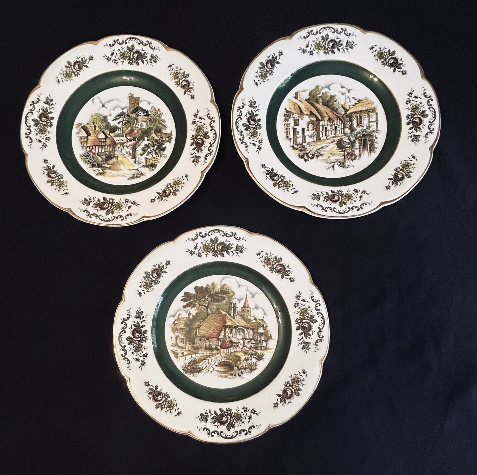 3 Vintage ASCORT SERVICE CHARGER WALL PLATES VILLAGE SCENE Wood & Sons England