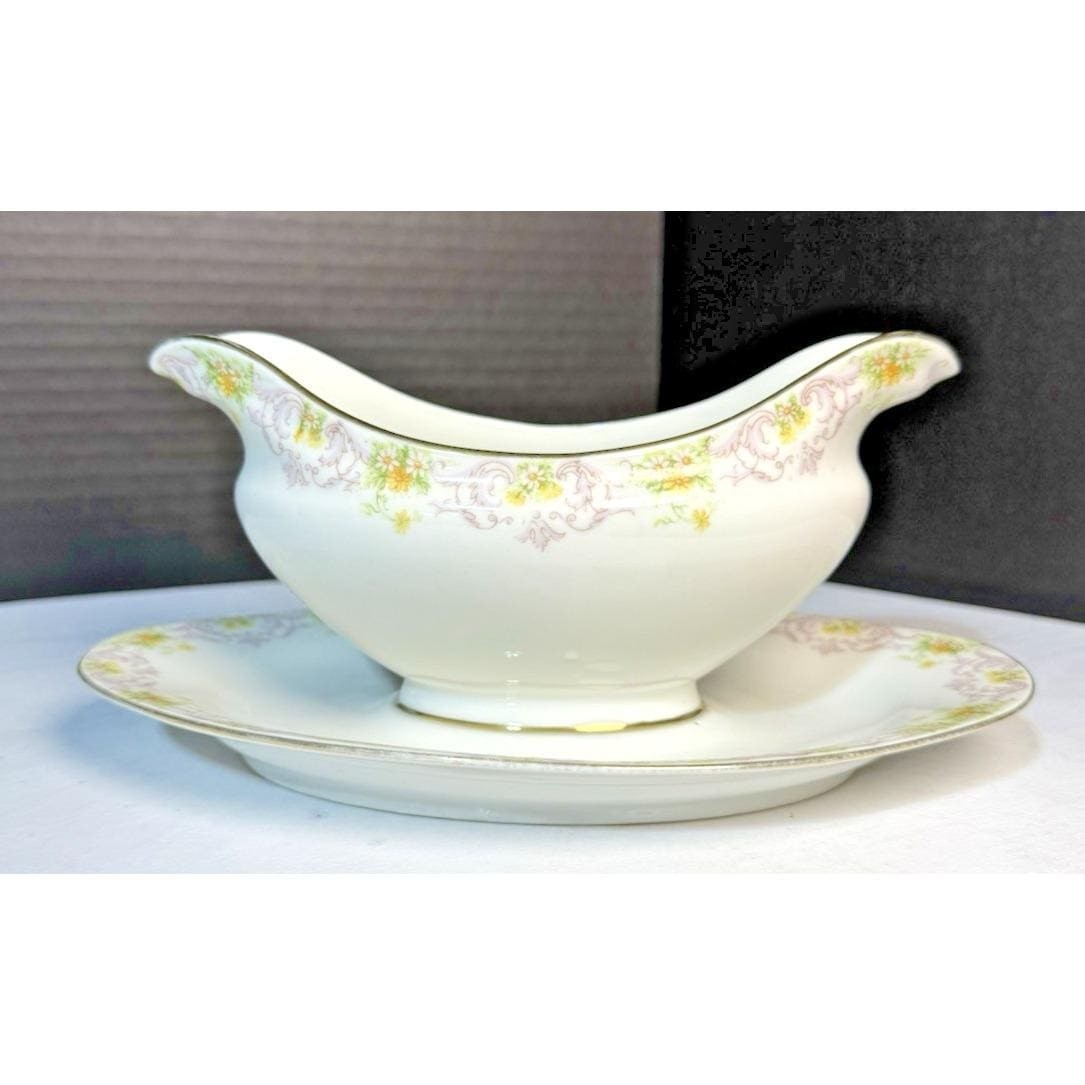 Limoges Elite Works Bawo Dotter BWD647 Sauce Gravy Boat W/ attached Plate France
