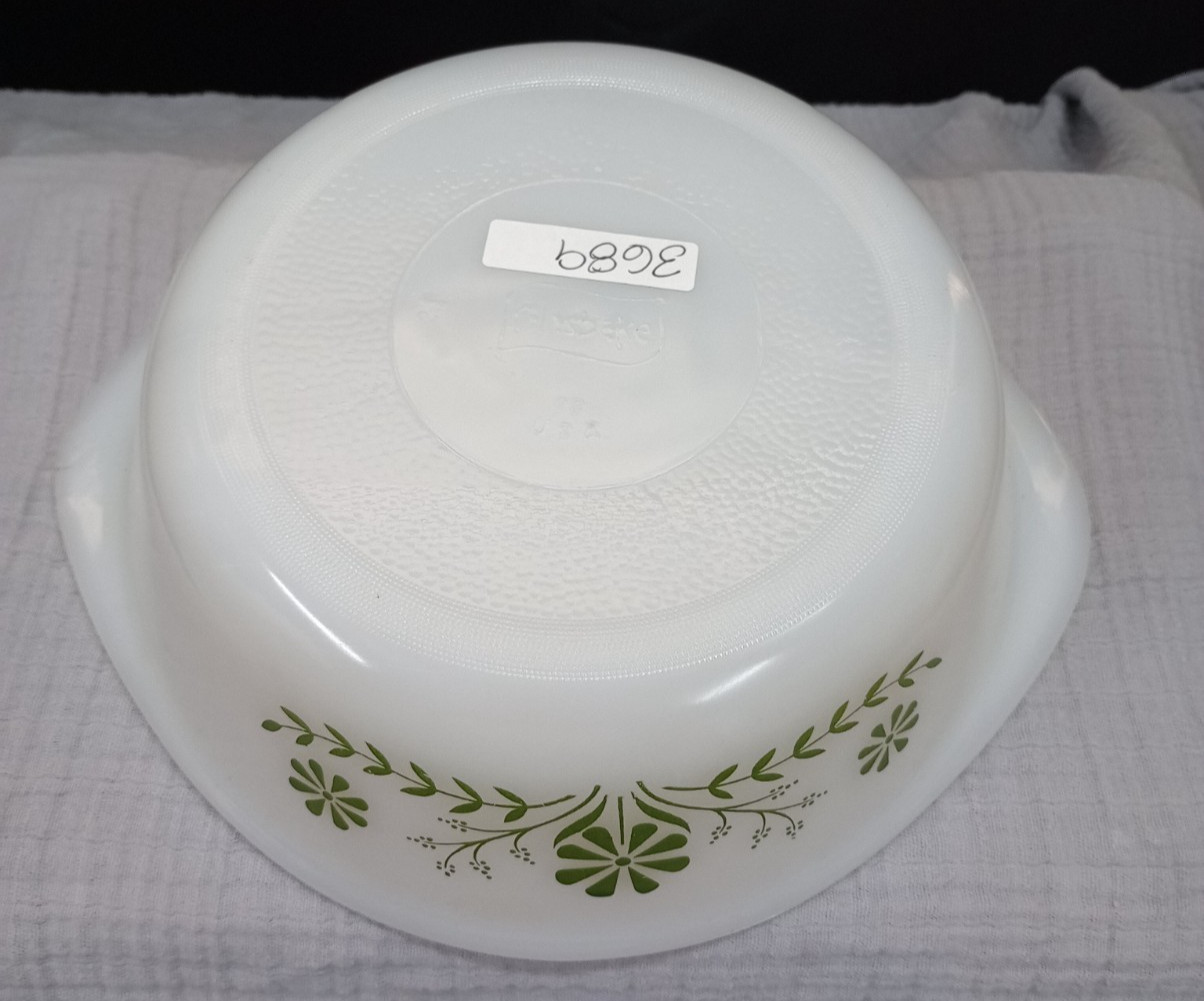 VTG GLASBAKE GREEN DAISY 8.5” J514 2 QT CASSEROLE