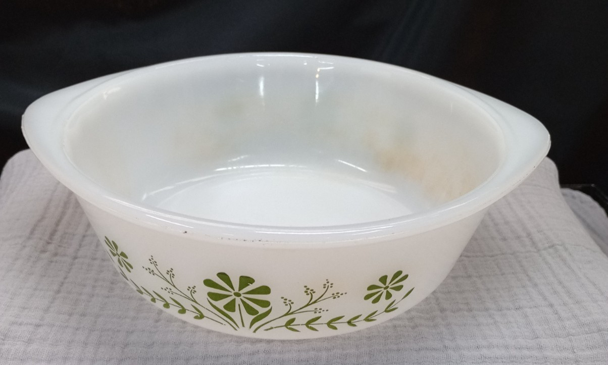 VTG GLASBAKE GREEN DAISY 8.5” J514 2 QT CASSEROLE