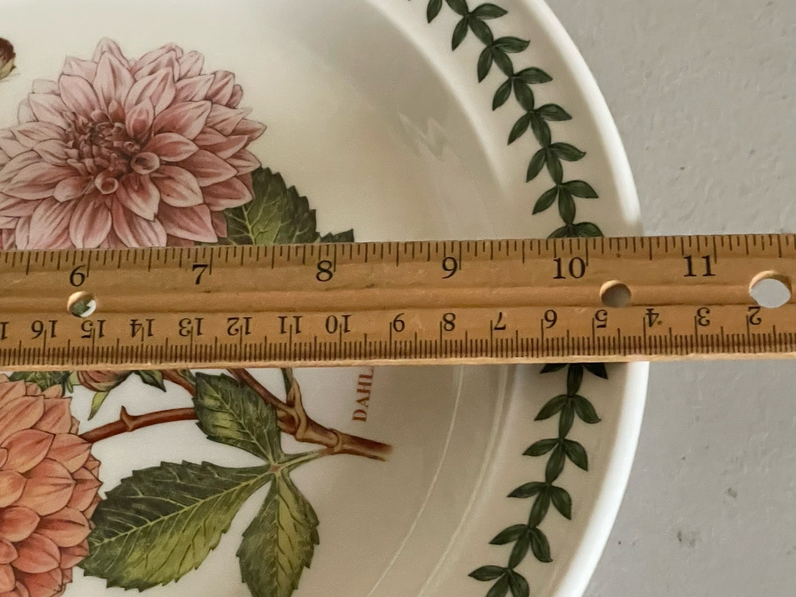 PORTMEIRION BOTANIC GARDEN FINE EARTHENWARE “DAHLIA “ DINNER PLATE 10,5”