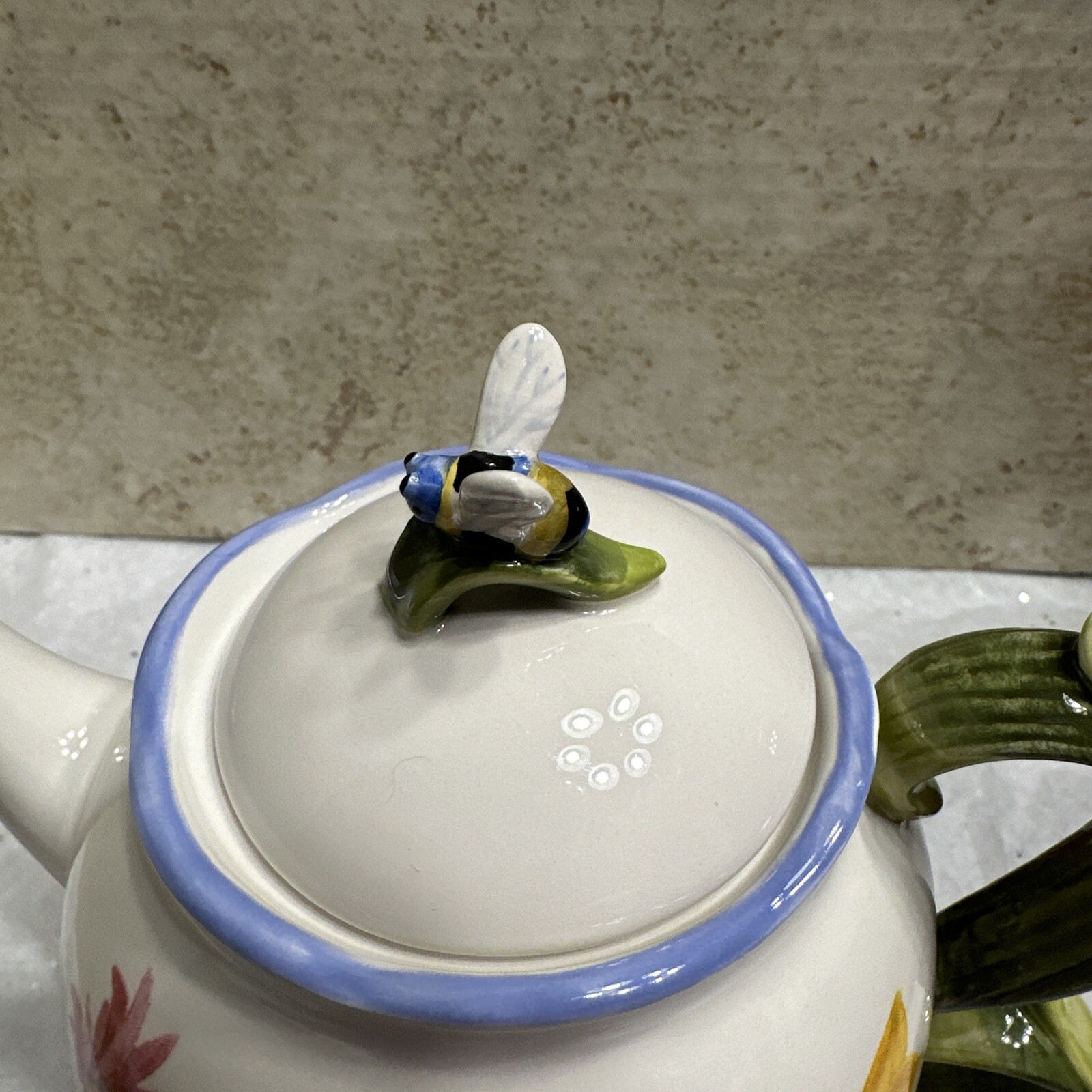Harry and David Tea For One Small Teapot Cup Floral Garden Bees