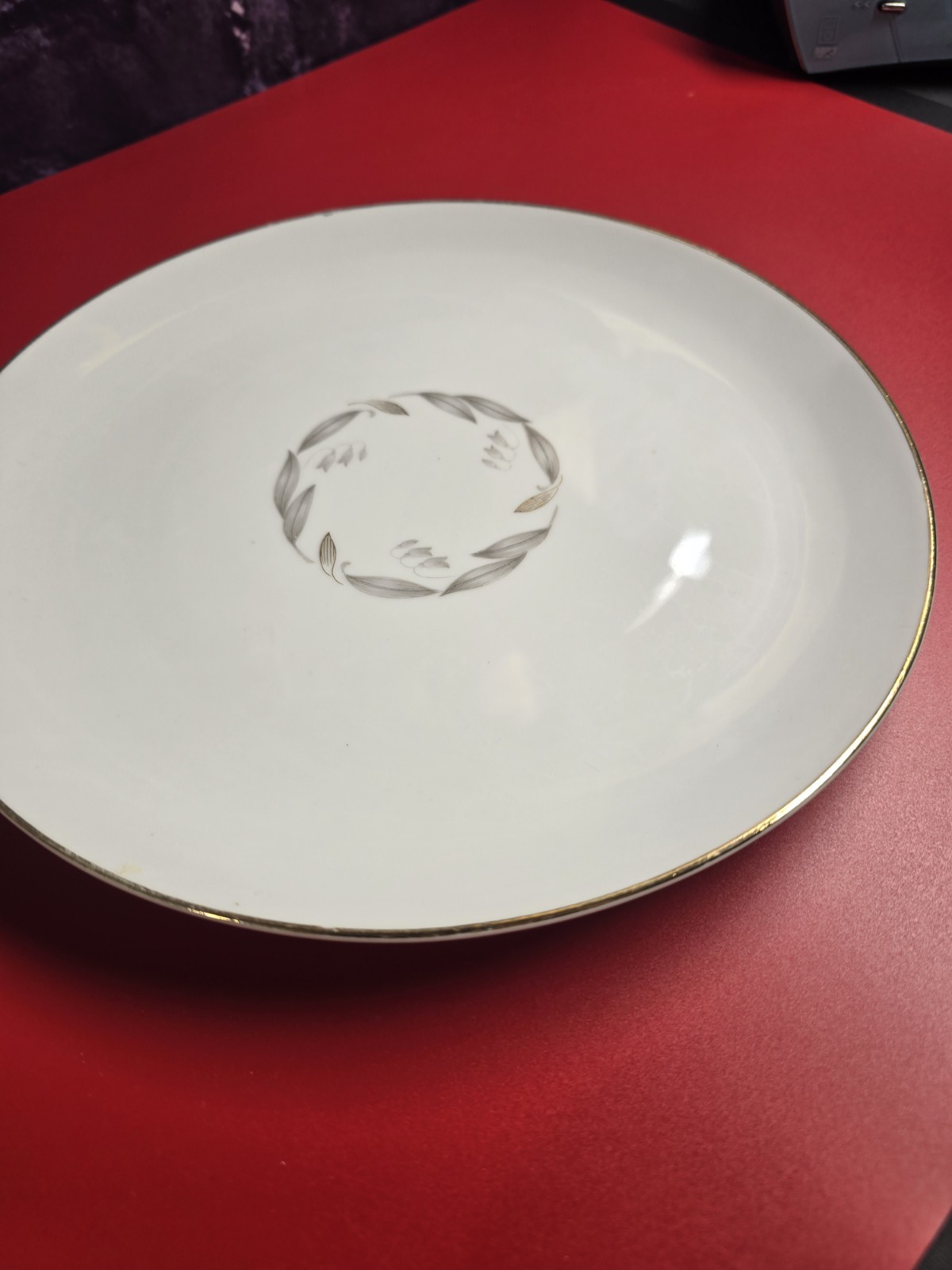 Kaysons Golden Fantasy 7 Dinner Plates, 9.25 Inches Fine China Japan
