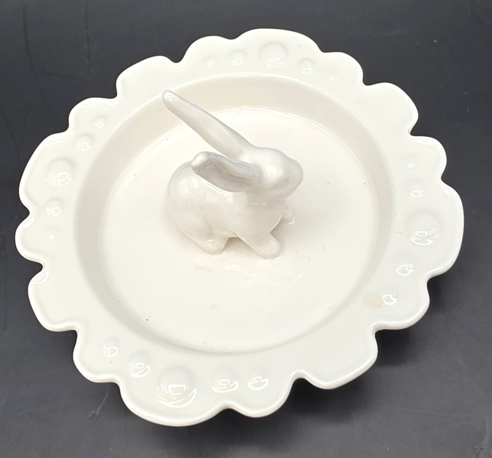 VTG White Ceramic Bunny Ring Dish Trinket Tray Easter Scalloped Edge Decor