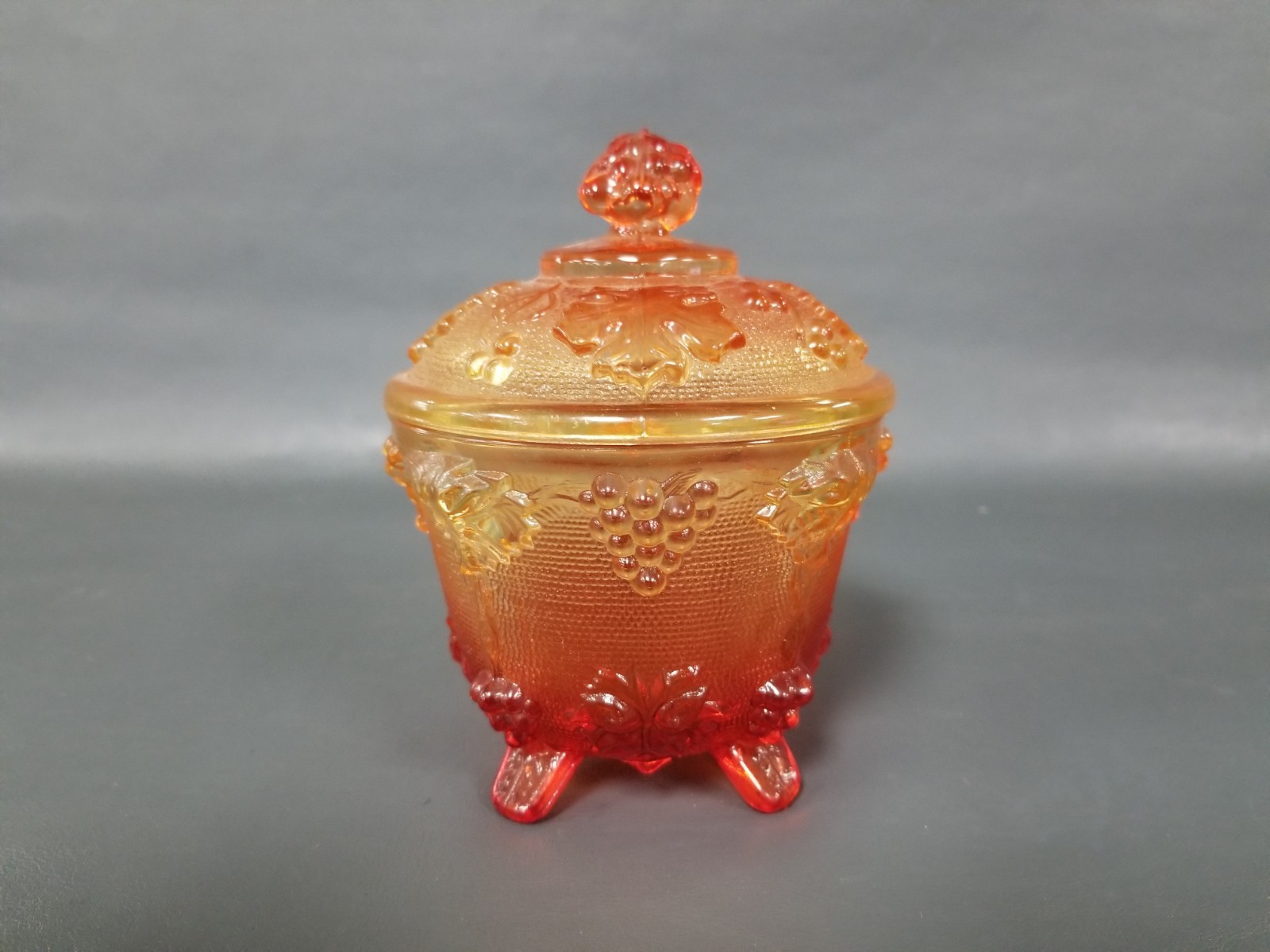 VTG Jeannette 6″ Amberina Grape + Vine 3-Footed Lidded Candy Dish Cluster Handle
