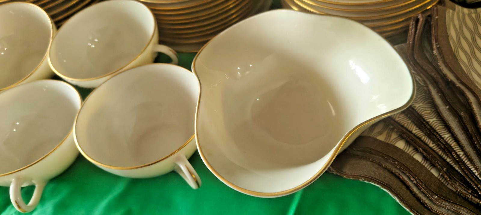 Vintage Set of Lenox Wheat R442 China . 67 piece set +
