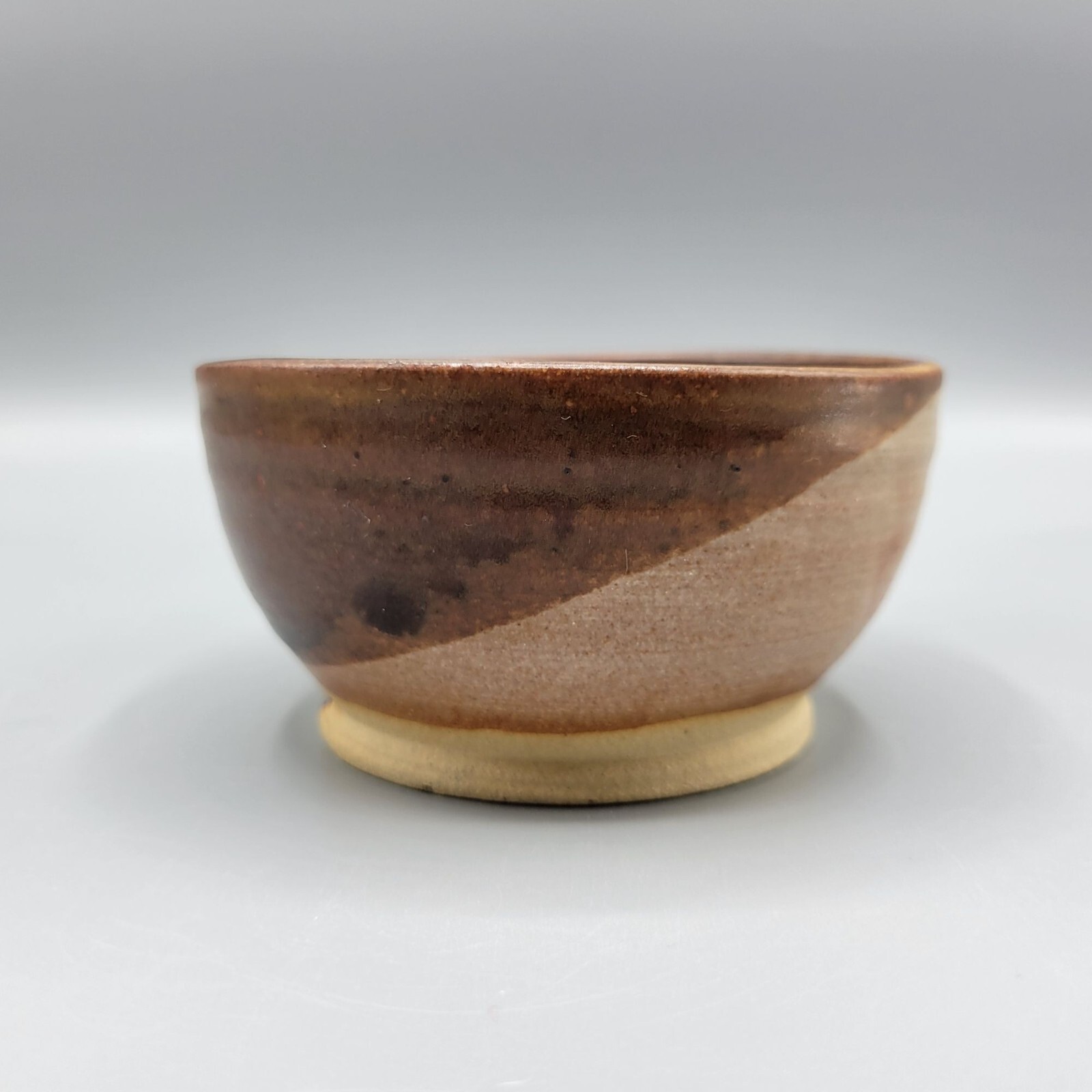 Vtg Handmade Pottery Bowl Studio Art Pottery Drip Glaze Multi Tone Swirl 2″ Tall