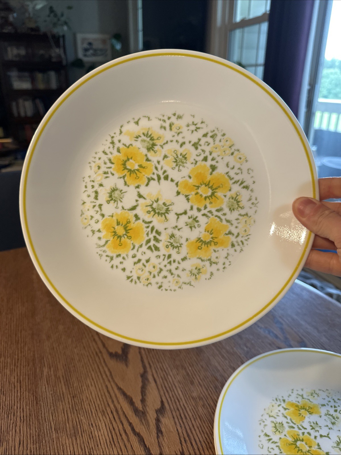 Corelle April Showers Yellow Flowers 10.25” Dinner Plates Corning Vintage