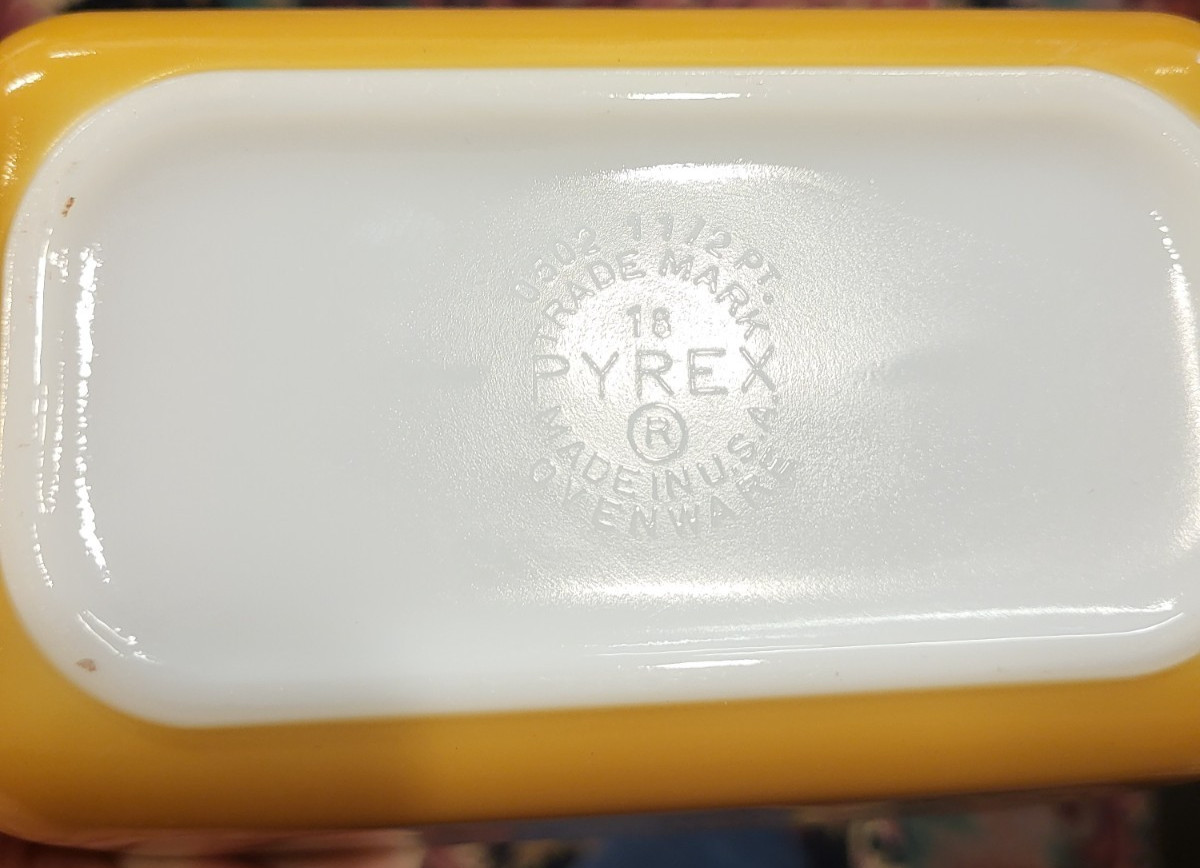 PYREX BUTTERFLY GOLD 502-B REFRIGERATOR DISH & 502-C LID PREOWNED FREE USA SHIP