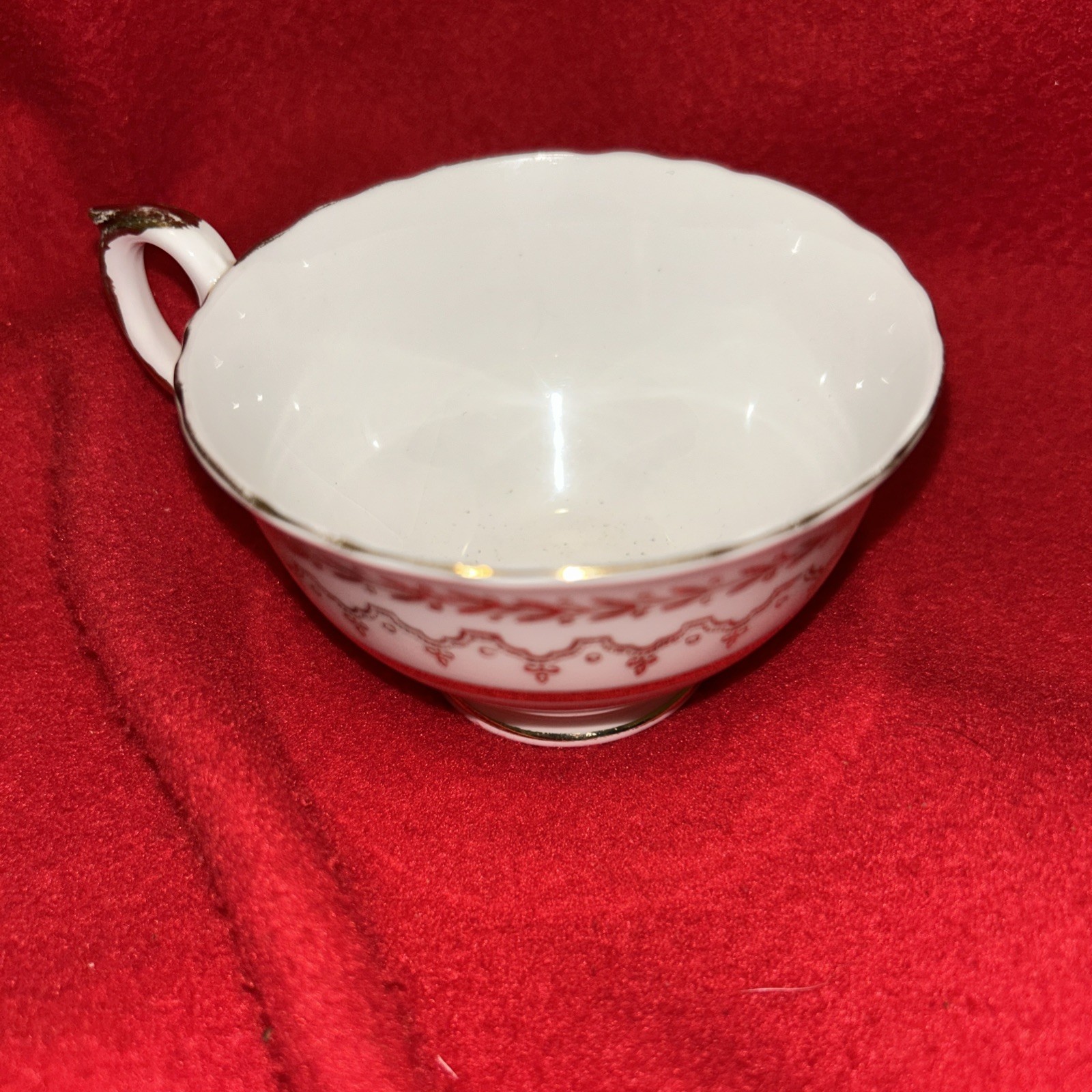 Vintage Crownford Fine Bone China Tea Cup & Saucer White Gold Filigree England
