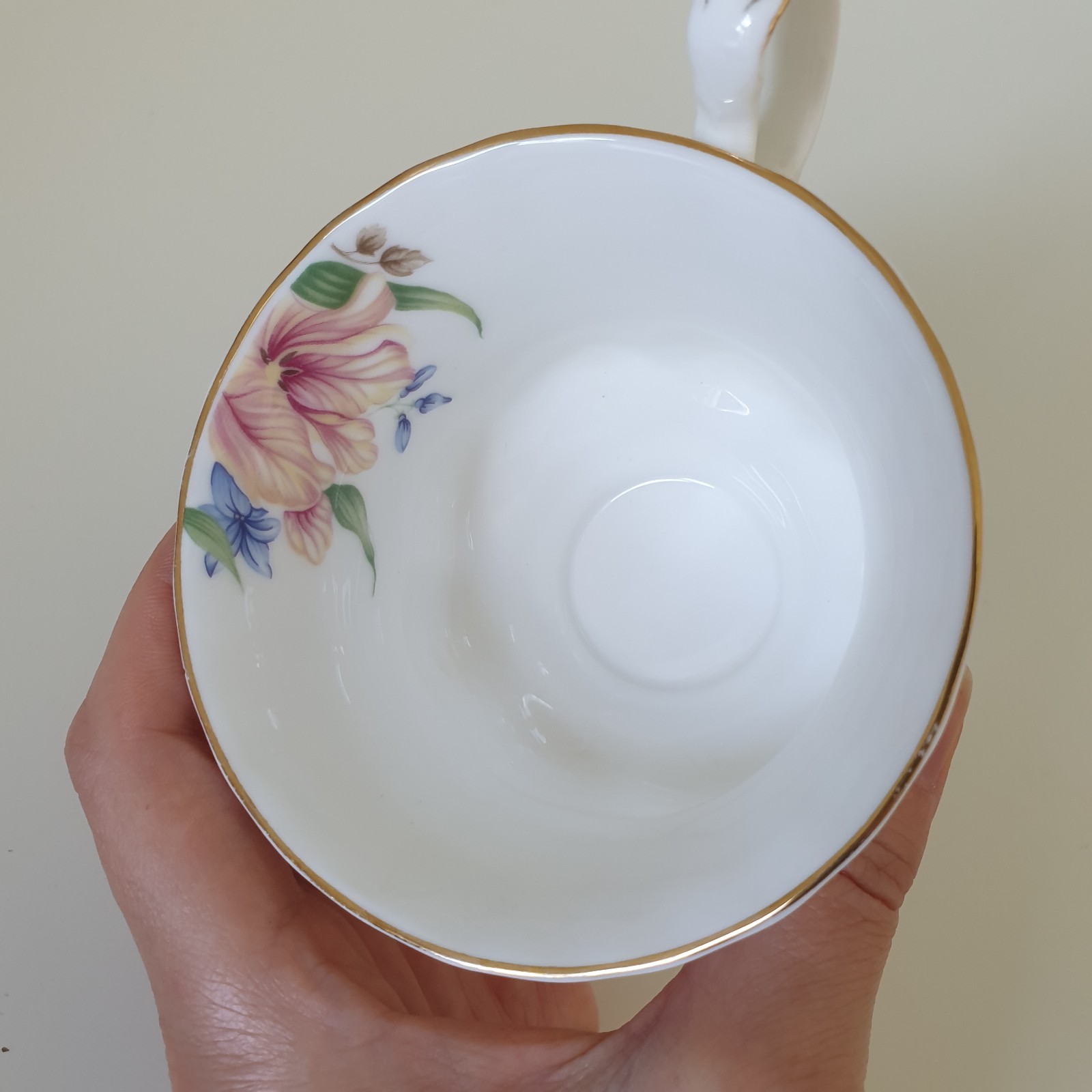 Royal Albert Beatrice Tea Cup and Saucer Set Roses Tulips Lilac 1994 Bone China