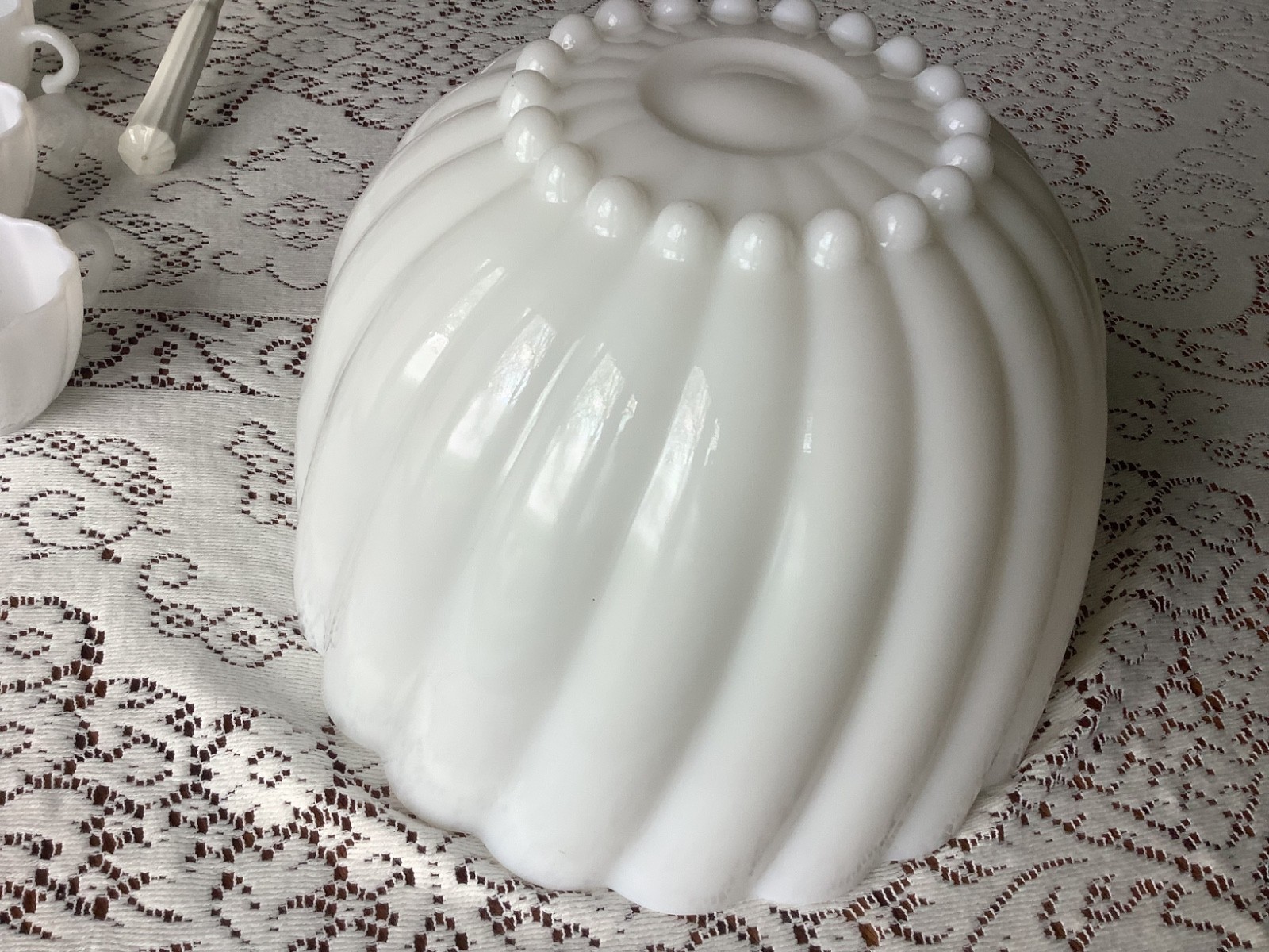 Vtg Hazel Atlas Milk Glass Alpine White Swirl Punch Bowl 12 Cups W Vtg Ladle