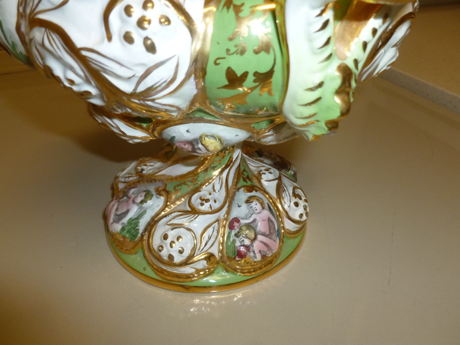 Vintage Handpainted Capodimonte Italy High Relief Bon Bon Dish w/ Cherubs