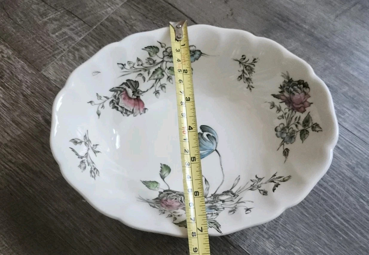 Johnson Brothers Day in June 8 3/4″ x 7″ Oval Serving bowl England