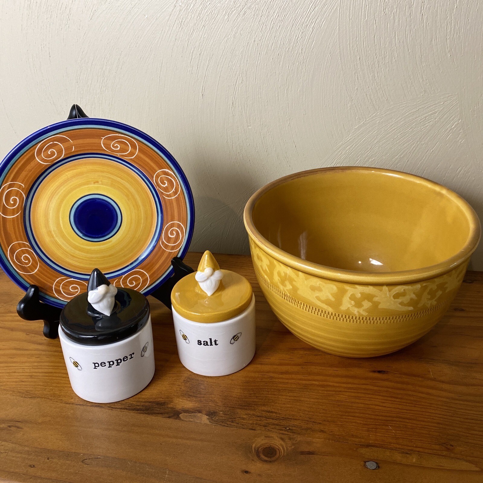 Pier 1 Yellow & Cobalt Blue Earthenware Italy Vintage 8” Plate Hand Painted EC