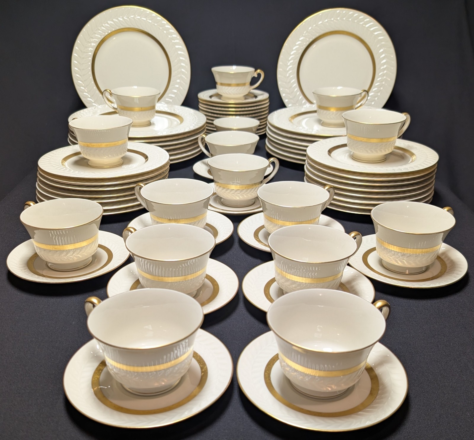 Vtg 1936-57 (68) Pcs Theodore Haviland EMBASSY pattern Porcelain N.Y. USA NICE