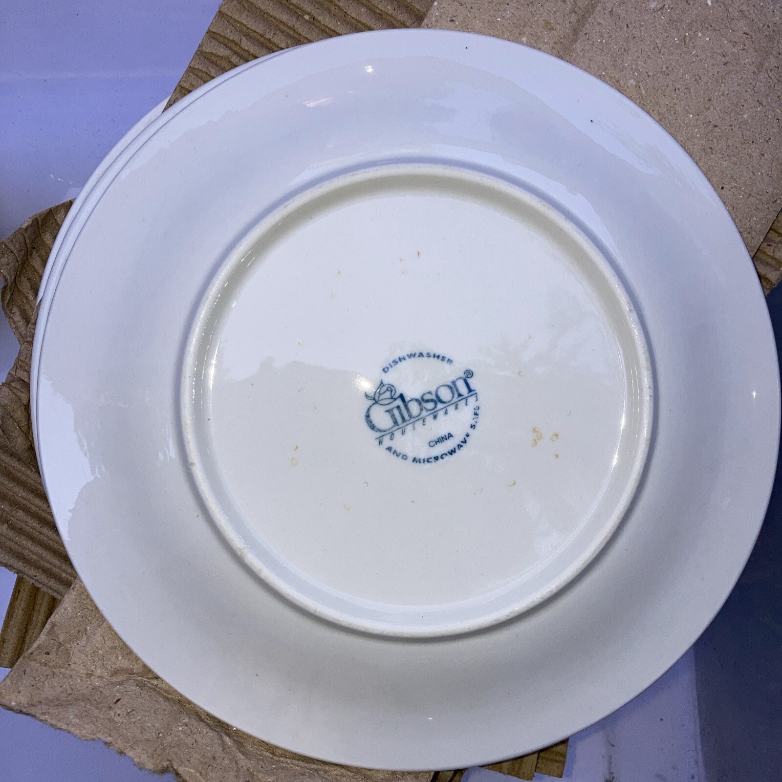(x11 pcs) Gibson Housewares Salad Plates Embossed Raised Fruit Edge White 7 3/4”