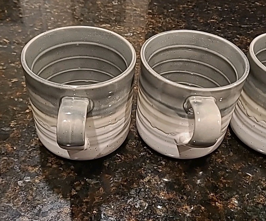 SET (4) Baum HEARTH Drip Glaze Gray Stoneware 15 oz Coffee Mugs