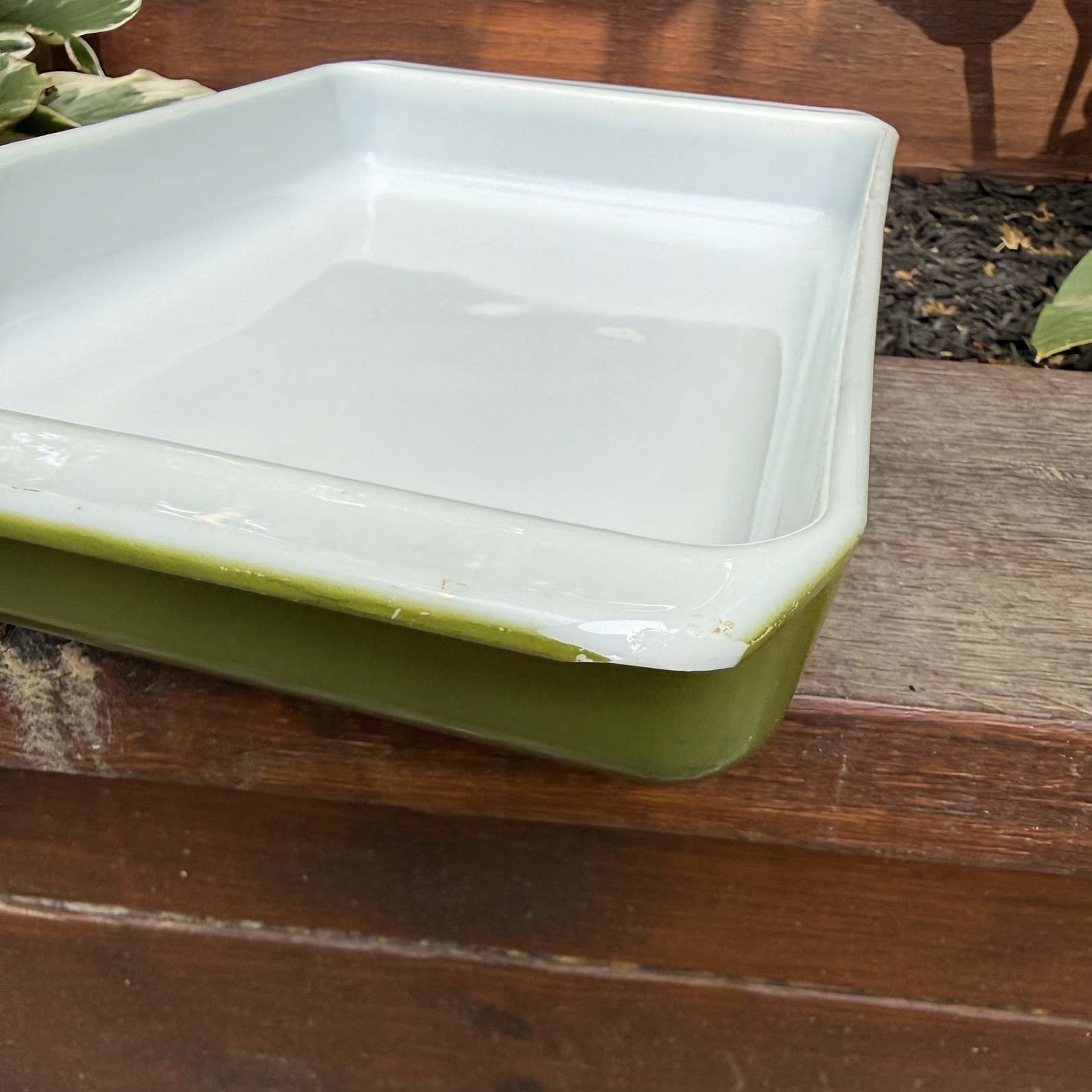 PYREX AVOCADO GREEN LARGE GLASS BAKING DISH 933 Lasagna 13 1/2 x 8 3/4