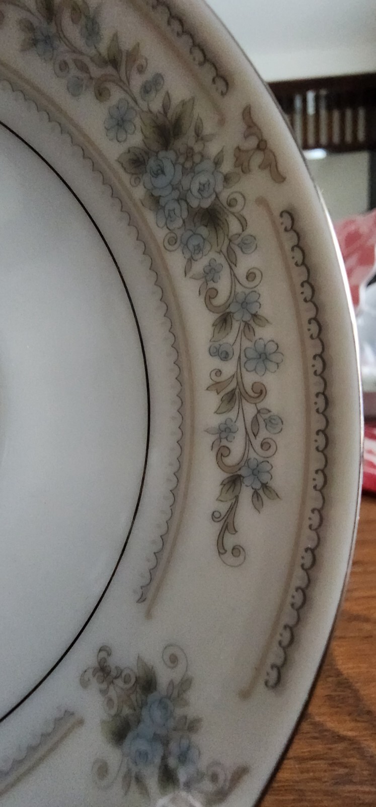 Elington Saucers 6″ (pairs) Wade Fine Porcelain White Blue Flower Platinum !