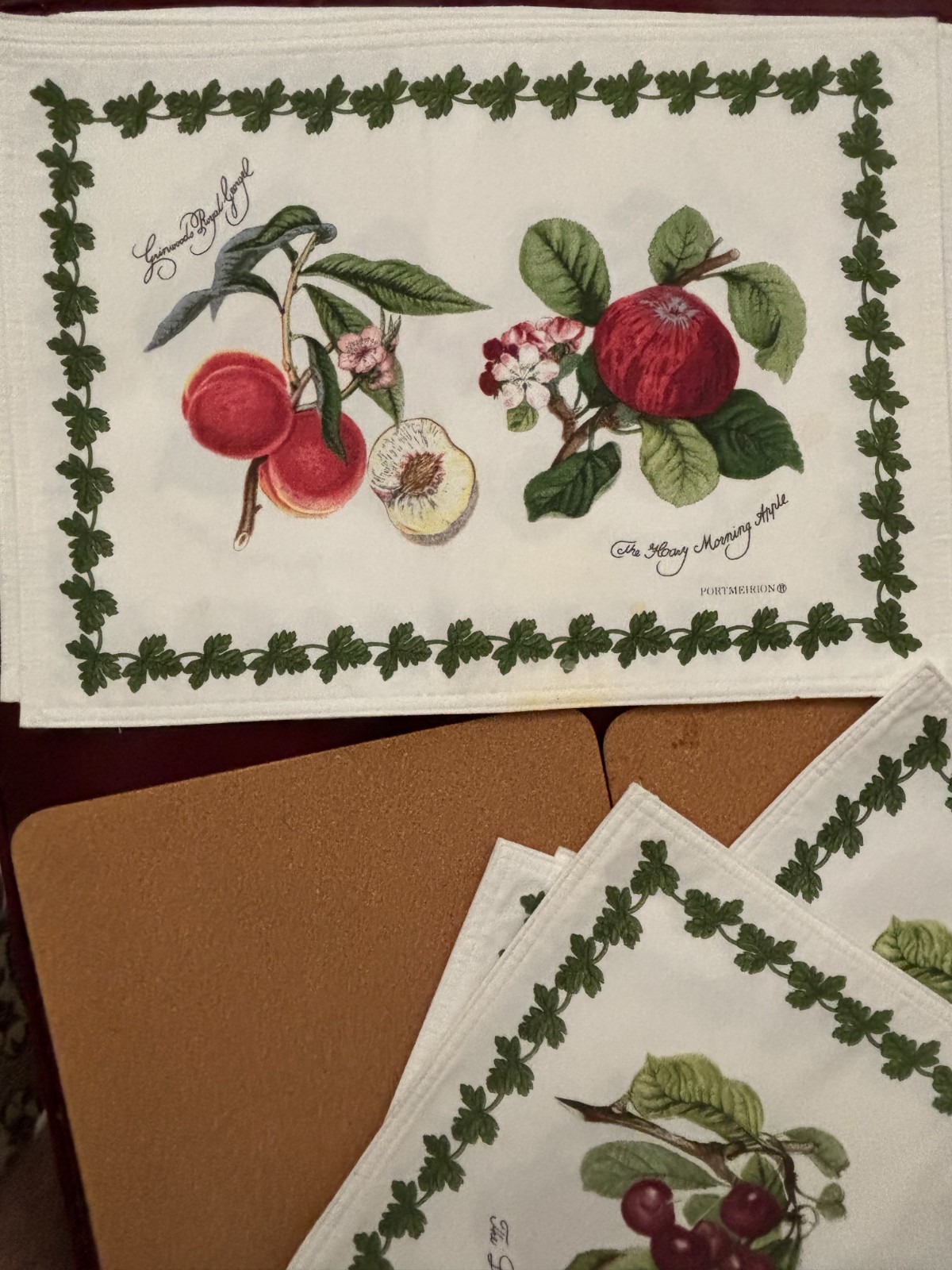 Portmeirion Pomona Set of 4 Cork & 8 Cloth Placemats