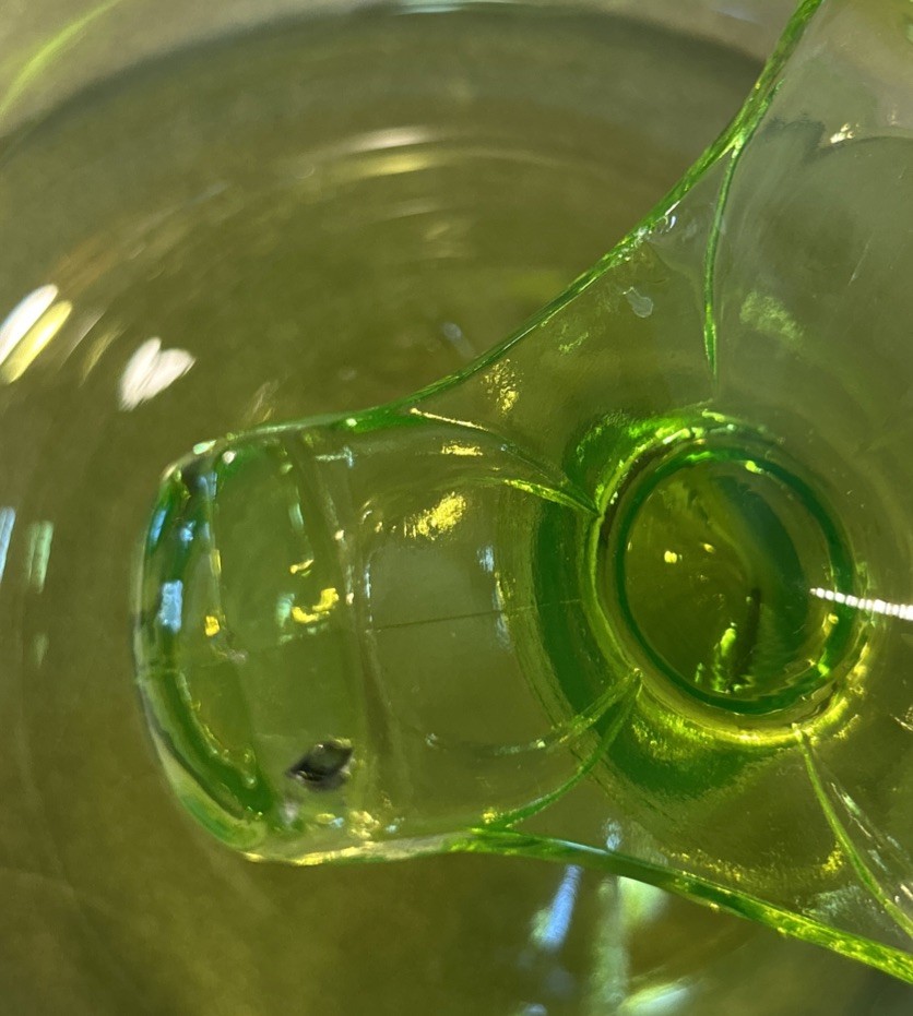 Viking 3 Toed Vaseline Lime Glass Uranium Rolled Rim Bowl-condition issues