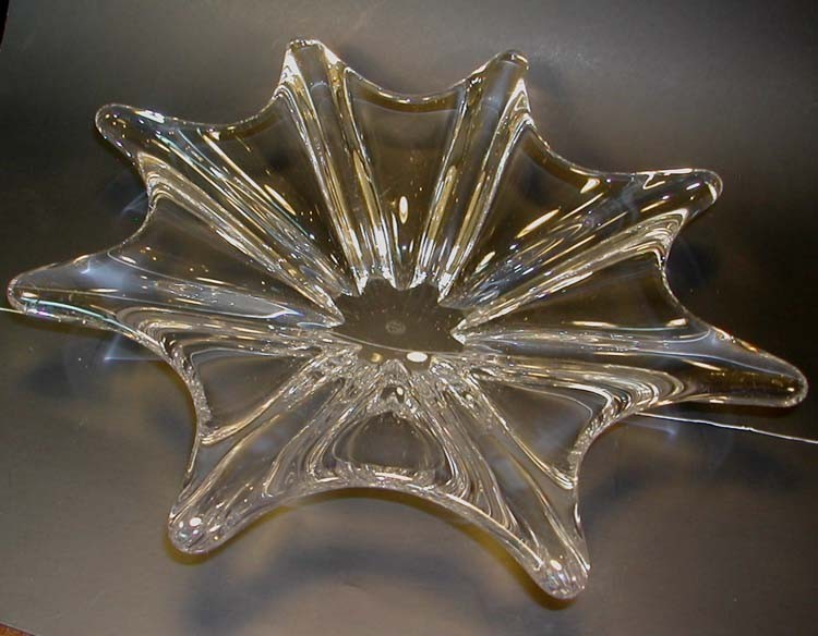 BACCARAT France Crystal Star 8 Point Asymmetrical Candy Dish Bowl Centerpiece