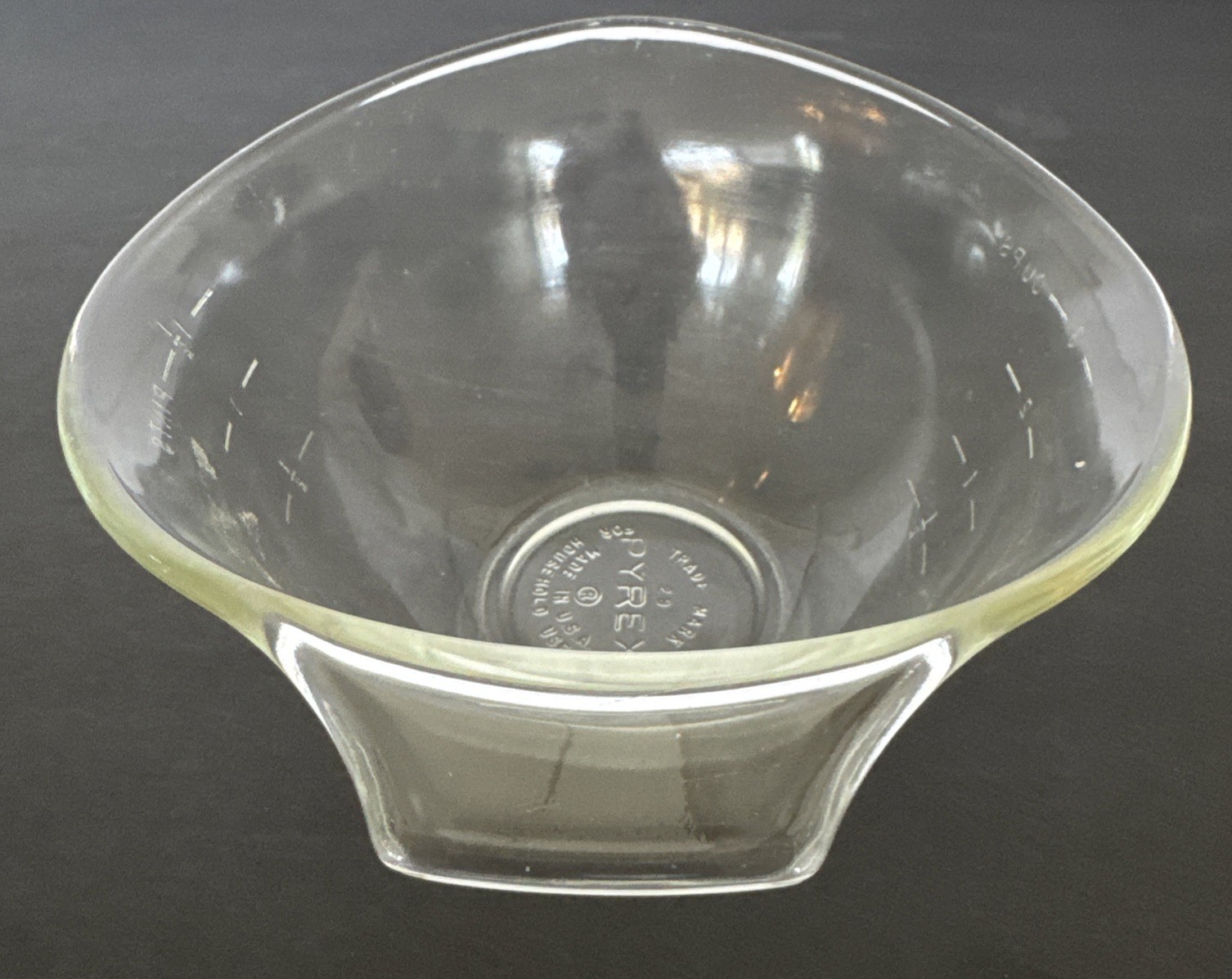 Pyrex Clear Glass Tear Drop 3 Cups Measuring Bowl 1.5 Pints Vintage 1970’s