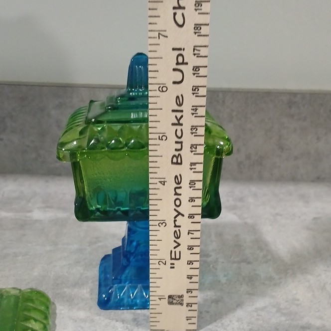 Vintage Jeannette Glass “Wedding Cake Box” Candy Dish