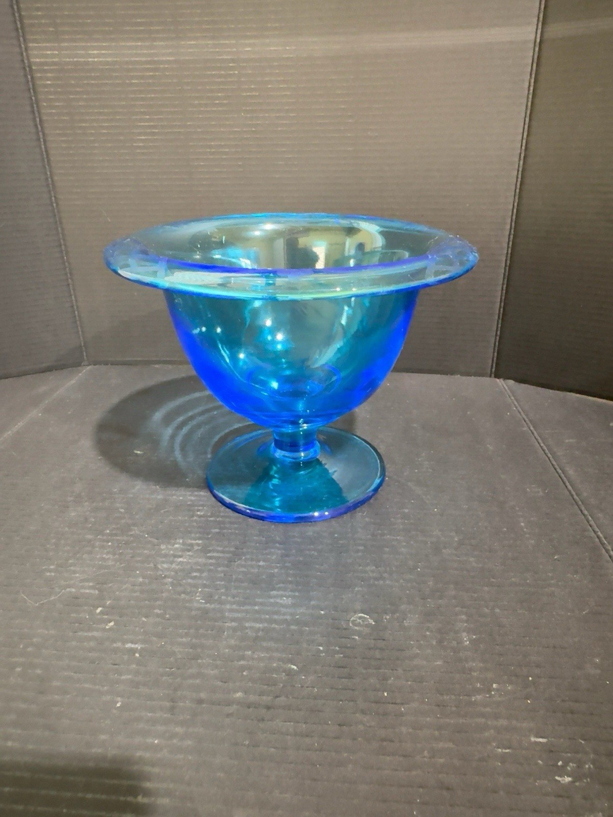 Hand Blown Cobalt Blue Art Glass Pedestal Compote Bowl Etched Iridescent Rim 6”