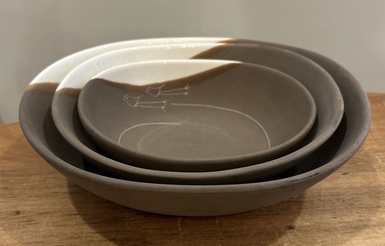 Studio Pottery Porcelain Nesting Bowls Set of 3 Etched Birds Brown White
