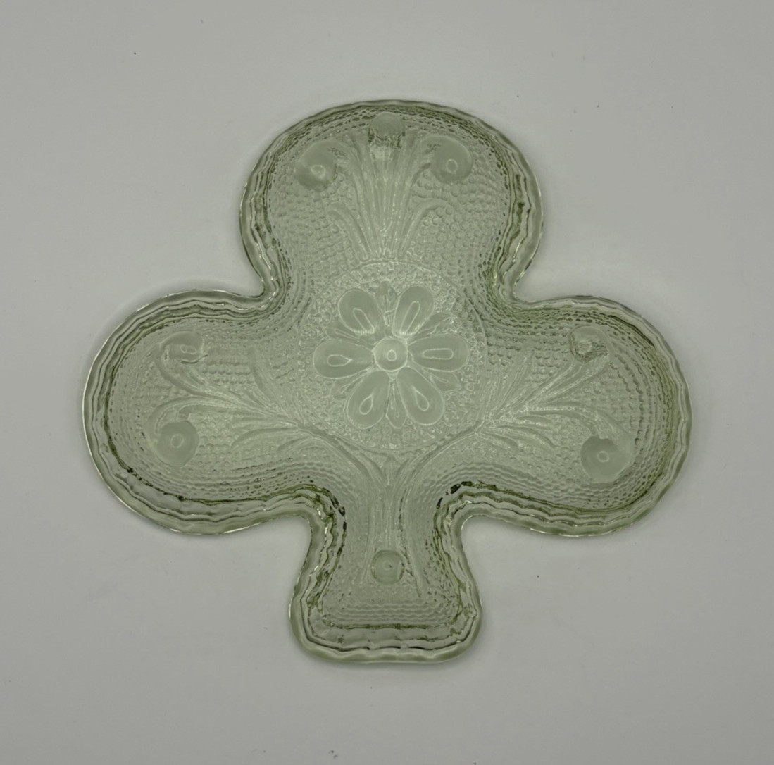 Vintage Indiana Glass Tiara Trinket/Ring Dish In Club Suit Shape Clover Green