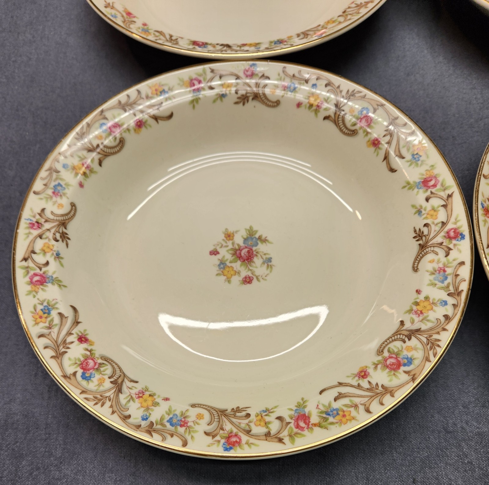 4 Vintage Taylor Smith Taylor SOUP BOWL 7.75″ TS&T 1631 Scroll Rose Floral Gold